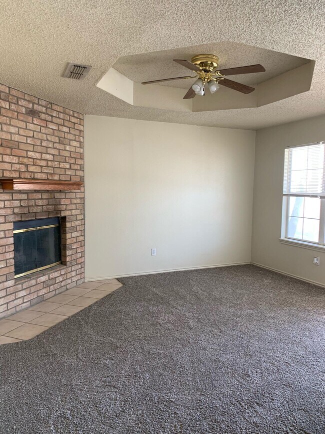 Building Photo - 3406 Hyden Ave