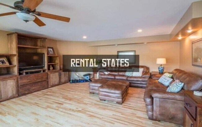 Foto del edificio - 4 bedroom in Sagle ID 83860