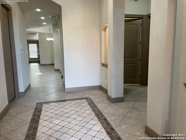 Foto del edificio - 5923 Dewdrop Ln