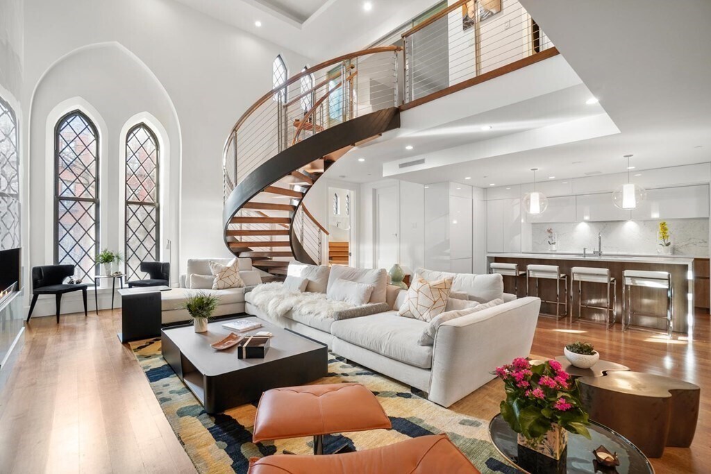Foto principal - 200 W Brookline St