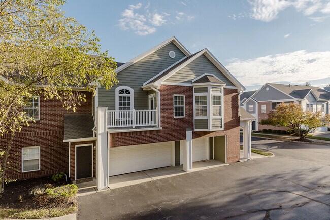 Foto del edificio - Wonderful 2 bedroom 2 bath Condo End Unit in Great Carmel Location!