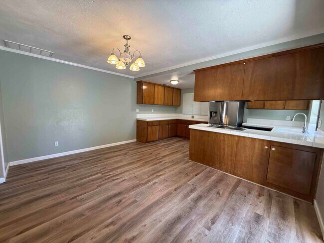 Foto del edificio - Great 3 Bedroom 2 Bath Home in Rancho Cordova