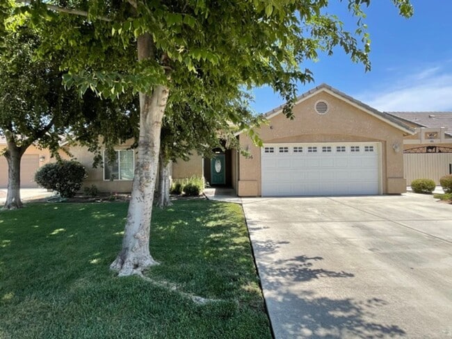 Building Photo - 236 S Argyle Pl