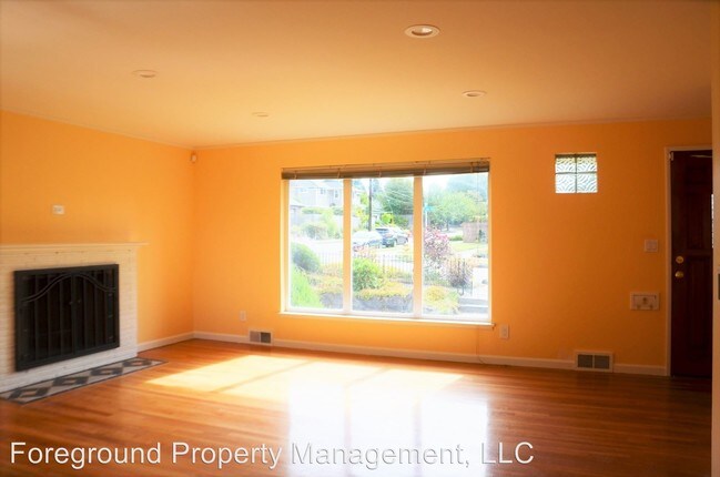 Building Photo - 5 br, 1.5 bath House - 6559 43rd Ave NE