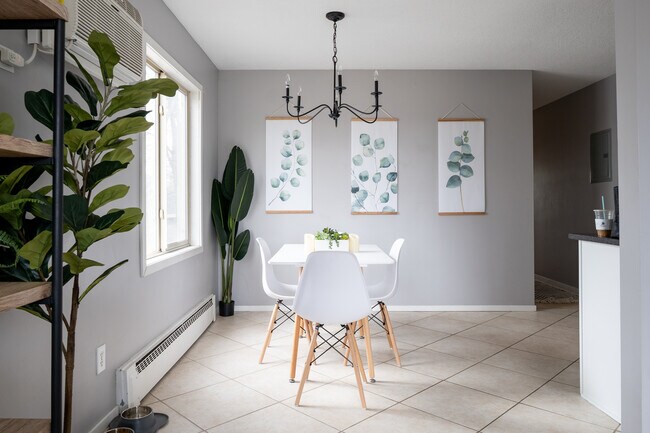 Foto del edificio - 5136 Hiawatha Ave