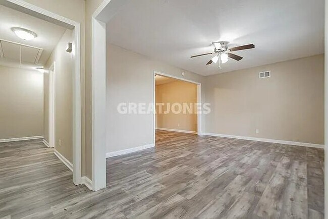 Foto del edificio - 1704 Westchester Dr