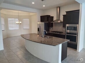Building Photo - 5974 Redondo Sierra Vista NE