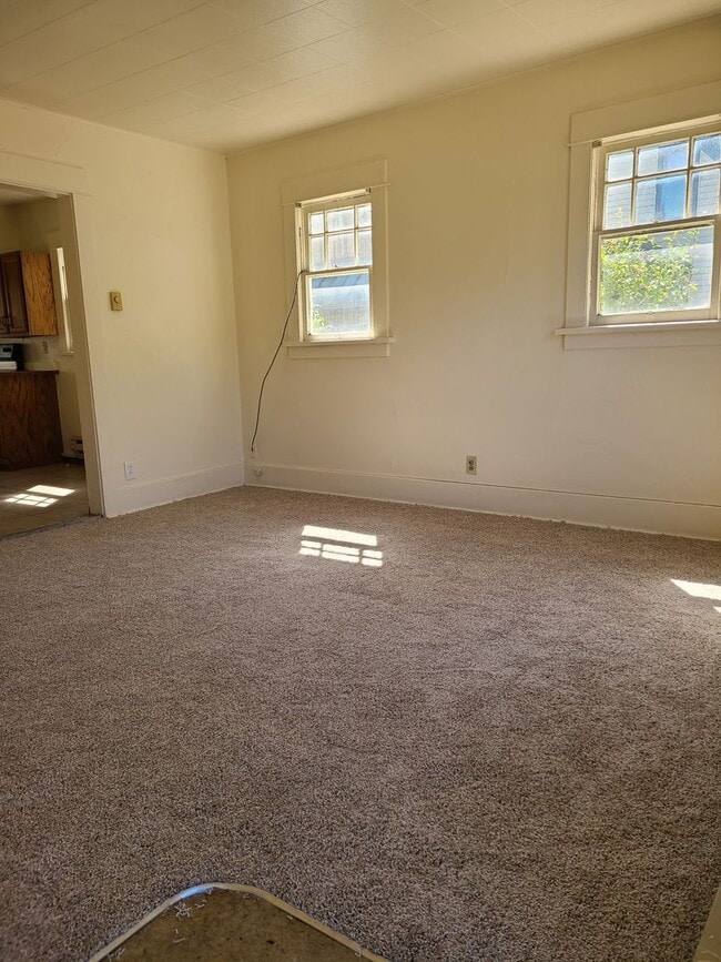 Photo - Cozy Home Close to Campus!