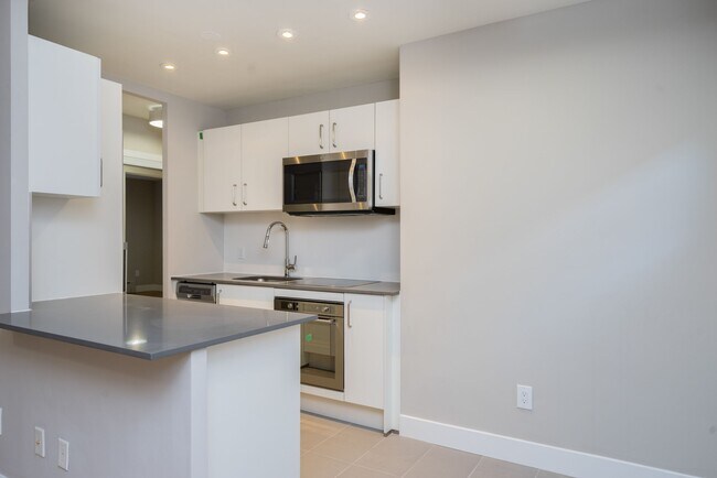 Photo du bâtiment - 1420 Kingston Rd