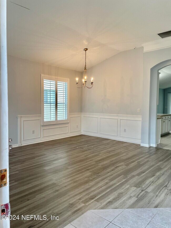 Building Photo - 8417 Highgate Dr