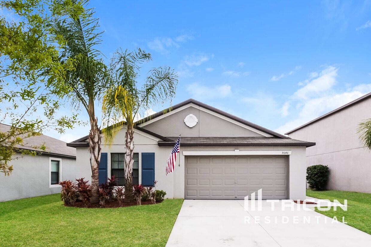Foto principal - 9646 Sage Creek Dr