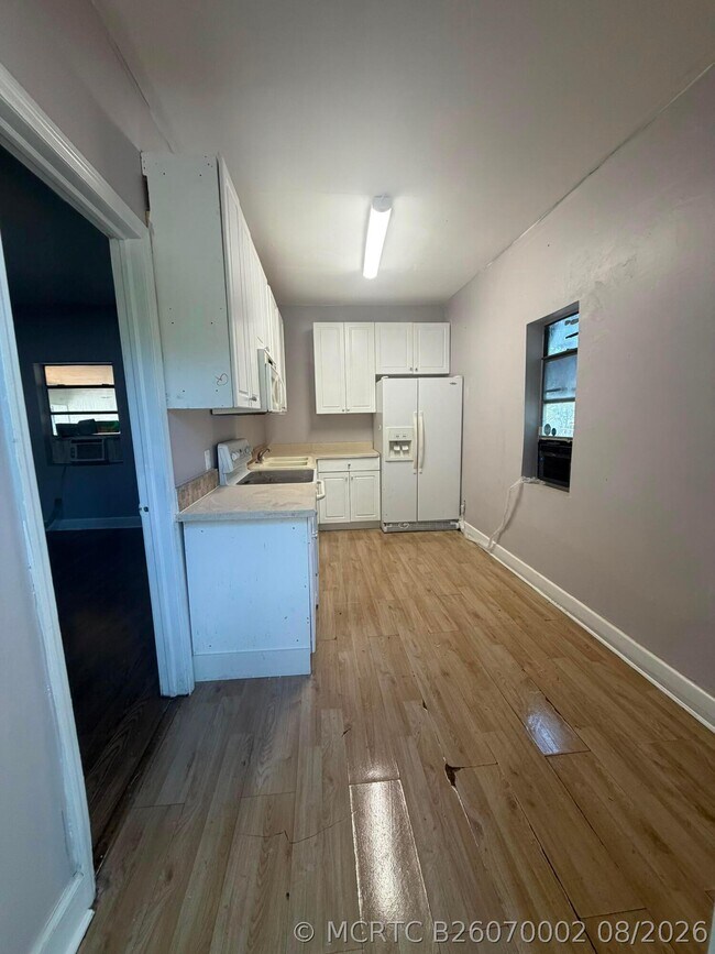 Foto del edificio - 420 Lilac Ct