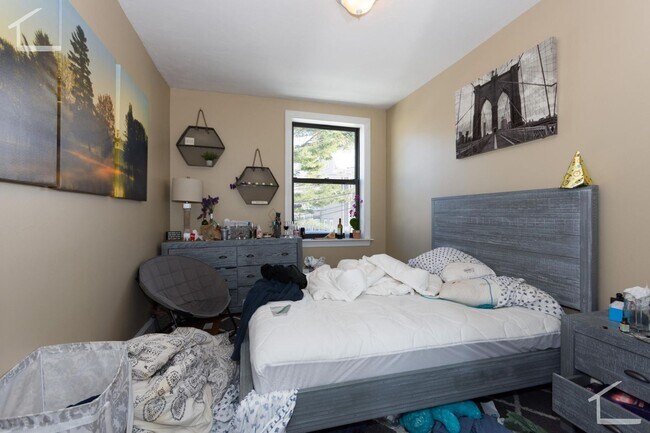 Foto del edificio - Beautiful 4 bed apartment