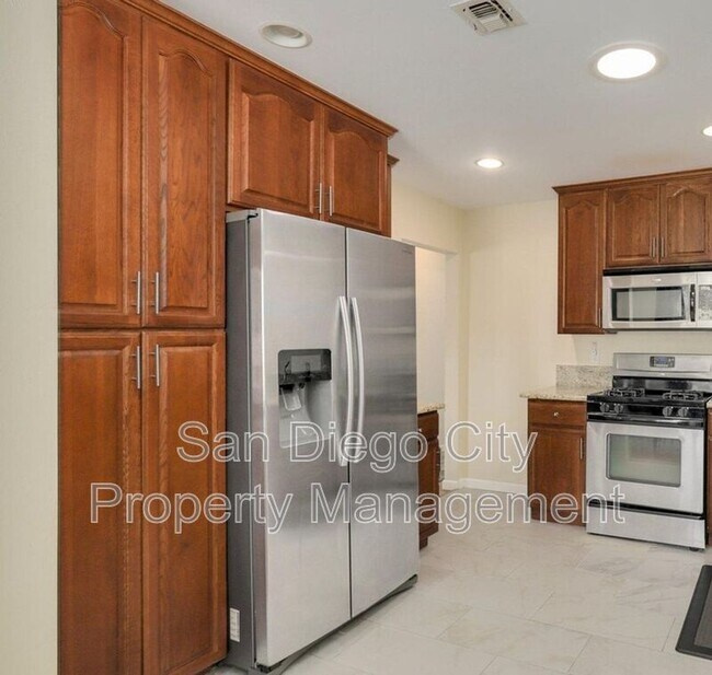 Foto del edificio - 5442 San Onofre Terrace