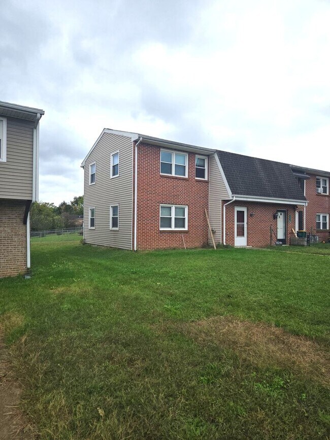 Foto del edificio - Newly renovated, affordable, 3 bed/1 bath ...