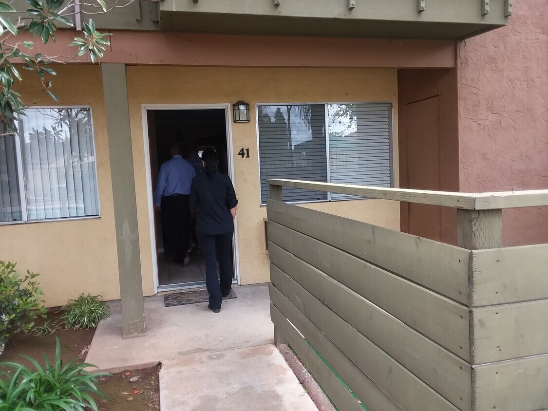 Front Entrance & Patio - 2041 E Grand Ave