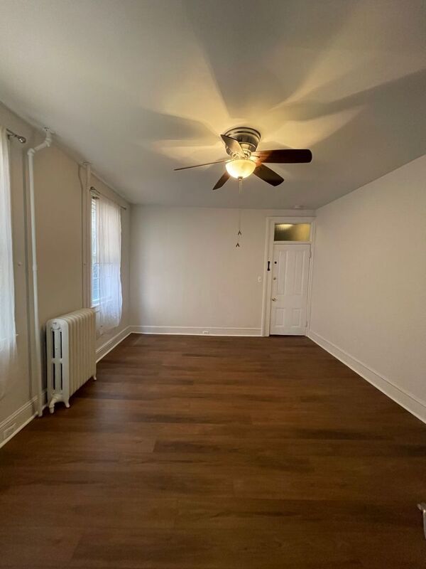 Foto del edificio - 812 N. Calvert St