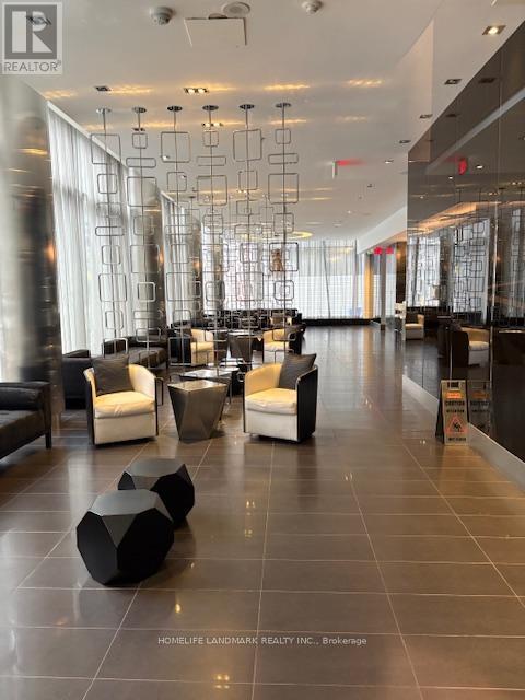 Photo du bâtiment - 28 Ted Rogers Way