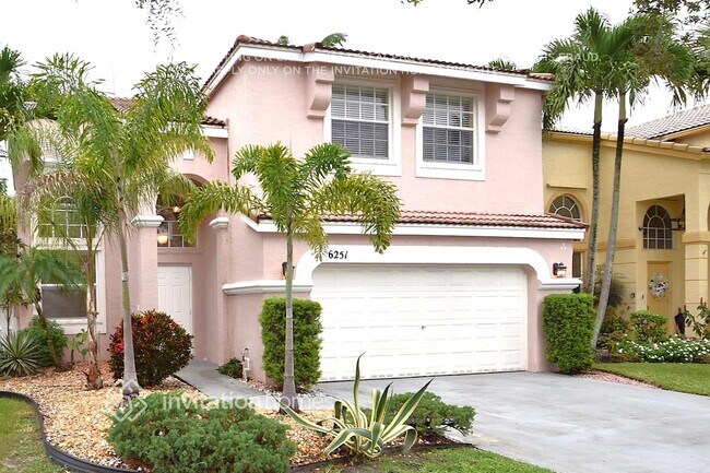 Foto del edificio - 6251 Oak Bluff Way