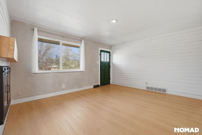 Building Photo - 9040 Yucca Way