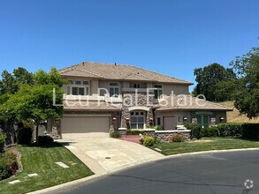 Building Photo - 131 Gage Ct