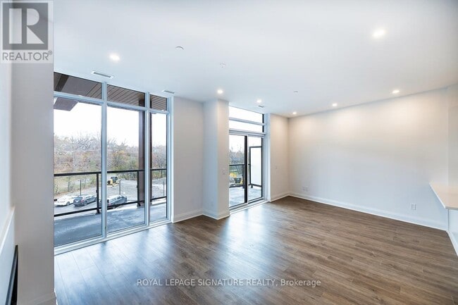 Building Photo - 99 Louisa St