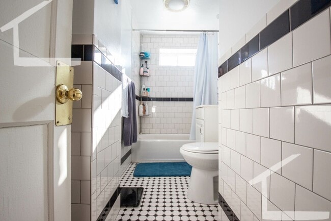 Foto del edificio - Great two bedroom in Packard's Corner