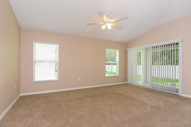 Foto del edificio - 7241 Twin Cedar Ln