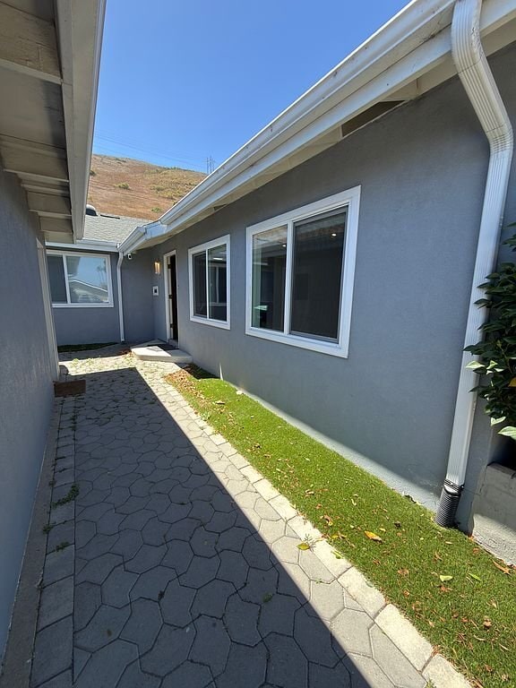 Building Photo - 1528 Sheffield Dr