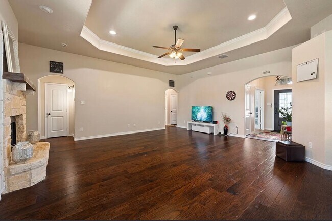 Building Photo - 911 Elk Ridge Dr