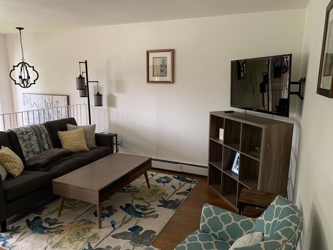 Foto del edificio - 2018 Stonegate Cir