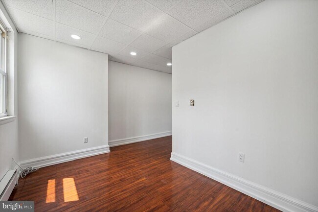 Foto del edificio - 2201 S Hicks St