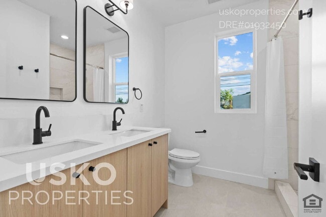 Foto del edificio - Brand New Construction Unit for Rent - 3 B...