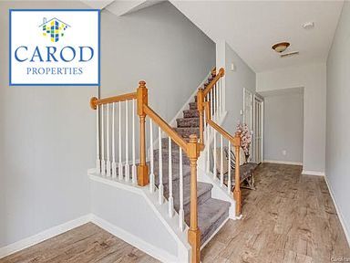 Building Photo - Concord Tri Level Four Bedroom Townhome