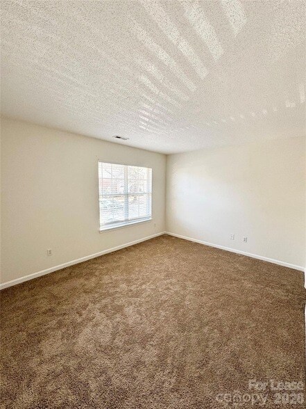 Building Photo - 3734 Melrose Cottage Dr