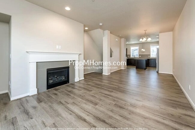 Building Photo - Gorgeous Two Bedroom Townhome in Villebois!