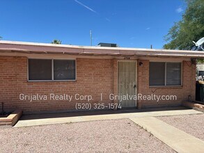 Building Photo - 2707 N Palo Verde Ave