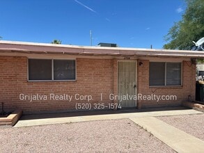 Building Photo - 2707 N Palo Verde Ave