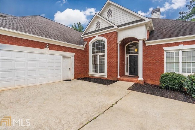 Building Photo - 2883 Battlecrest Dr