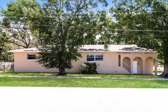 Building Photo - 1316 Gulf Rd