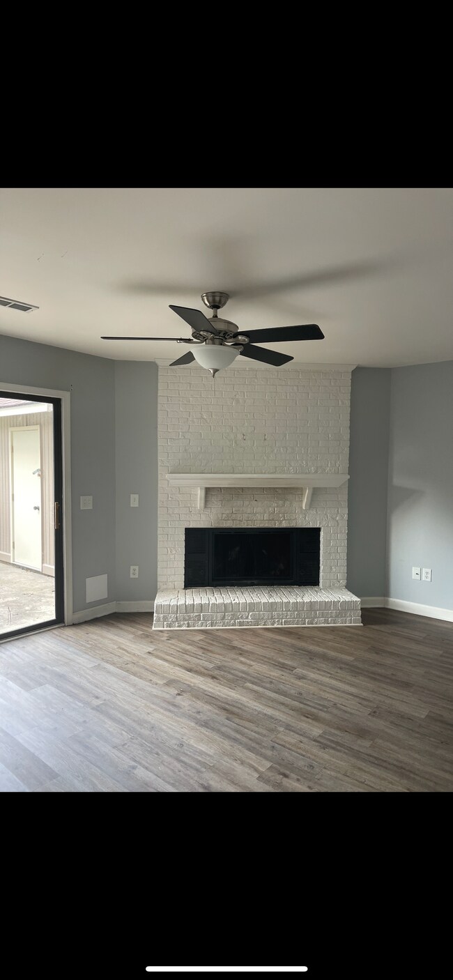 Building Photo - 1864 Quail Ridge Rd