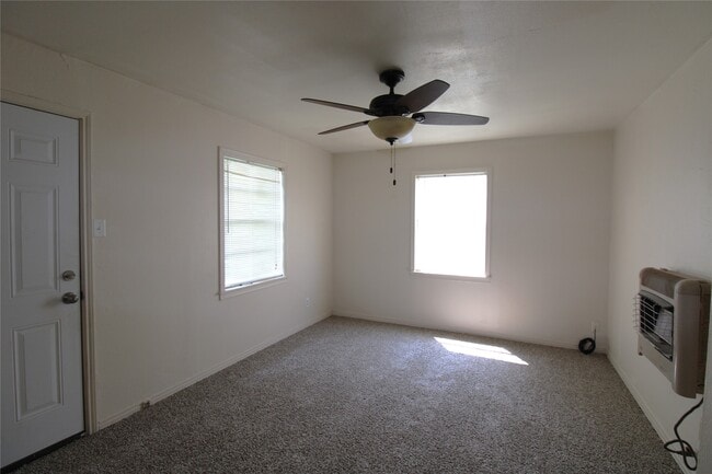 Building Photo - 104 Prewitt Ln