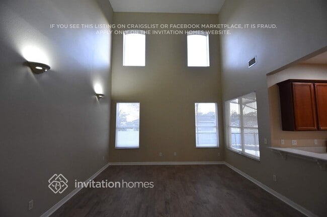 Building Photo - 150 Summit Ash Way