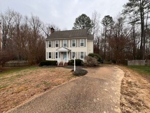 Building Photo - 5916 Park Forest Ln