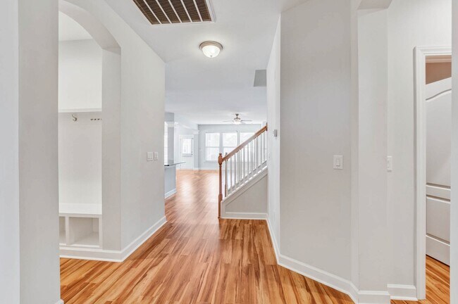 Foto del edificio - 107 Novelty Lane, Moncks Corner, SC 29461 ...