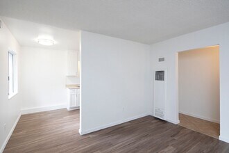 Building Photo - 1230 S Upas St