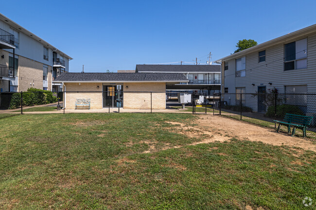 Parque para perros - Higdon Ferry Apartments