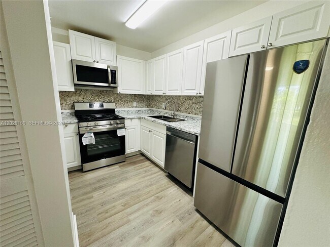 Building Photo - 15340 SW 106th Terrace