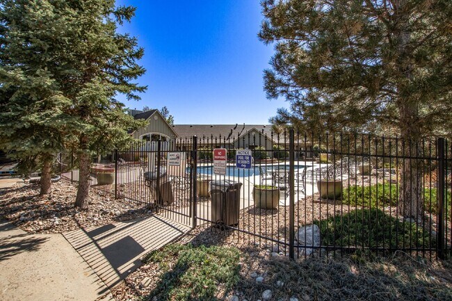 Building Photo - Exquisite 2-bedroom, 2-bathroom condo inParker