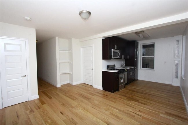 Foto del edificio - 3315 Pleasant Ave